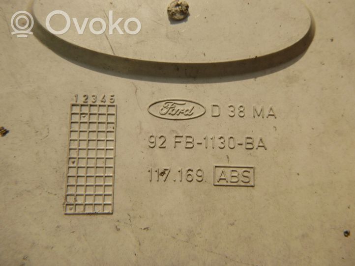 Ford Mondeo MK I Kołpaki oryginalne R14 92FB1130BA