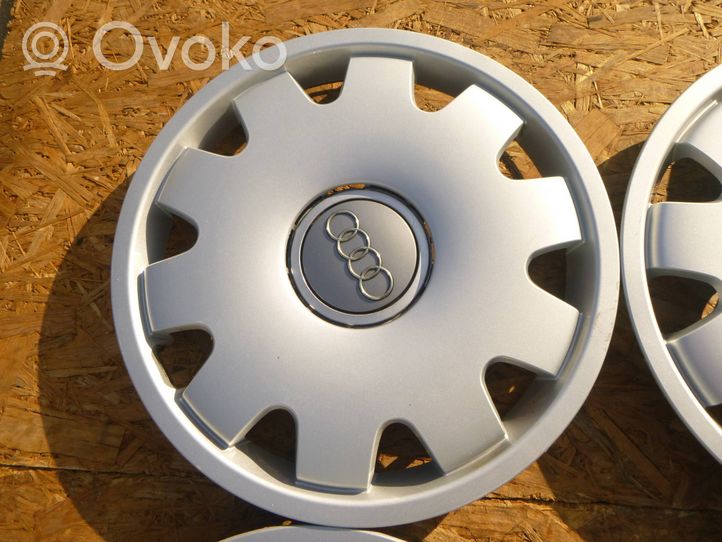 Audi A6 S6 C5 4B R16 wheel hub/cap/trim 4B0601147C