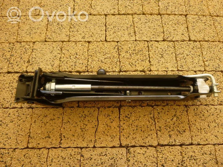 Volkswagen Transporter - Caravelle T5 Lift Jack 7LA011031A