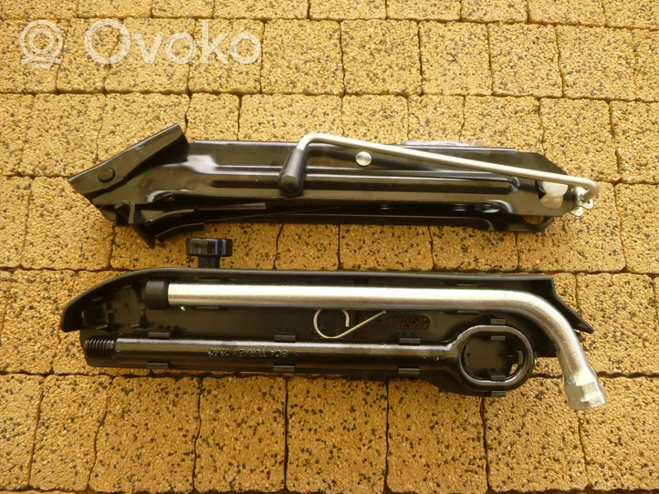 Volkswagen Multivan T5 Lift Jack 7LA011031A