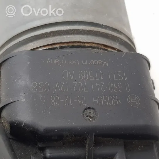 Ford Mondeo Mk III Mechanizm i silniczek wycieraczek szyby przedniej / czołowej 1S7117504AF