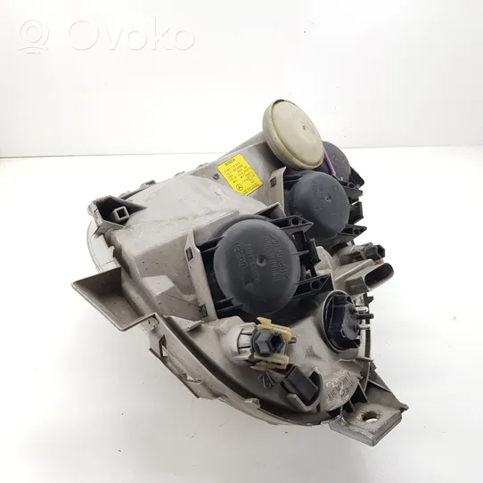 Mercedes-Benz A W168 Lampa przednia 0301152212