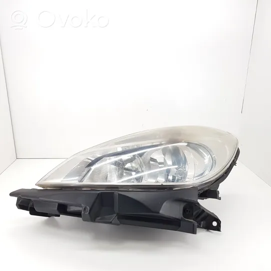 Renault Clio III Phare frontale 8200289844