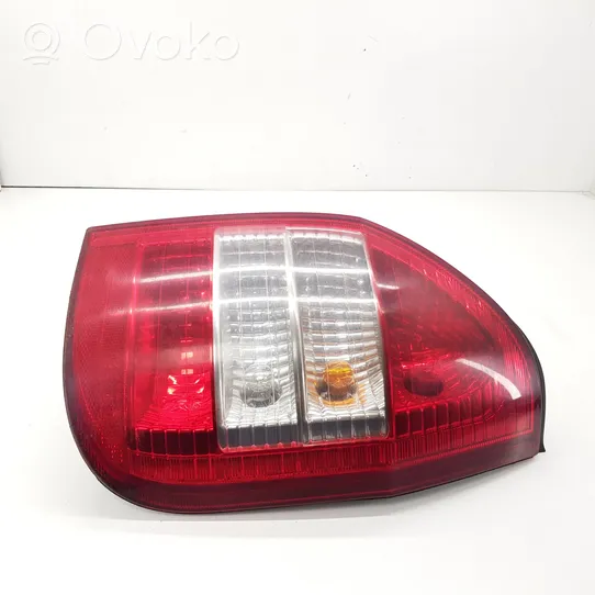 Opel Zafira A Lampa tylna 62281