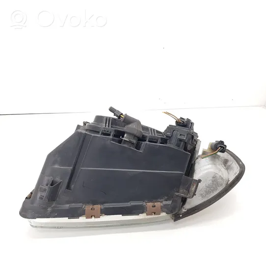 Audi A3 S3 8L Lampa przednia 205039