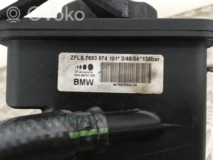 BMW 5 E60 E61 Vairo stiprintuvo siurblys 7693974