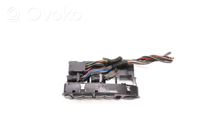 BMW 5 E39 Electric window control switch 6904306