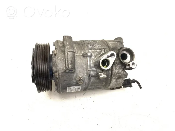 Volkswagen Golf V Compressore aria condizionata (A/C) (pompa) 1K0820808F