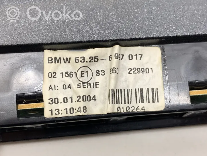 BMW 5 E60 E61 Trzecie światło stop 63256927017