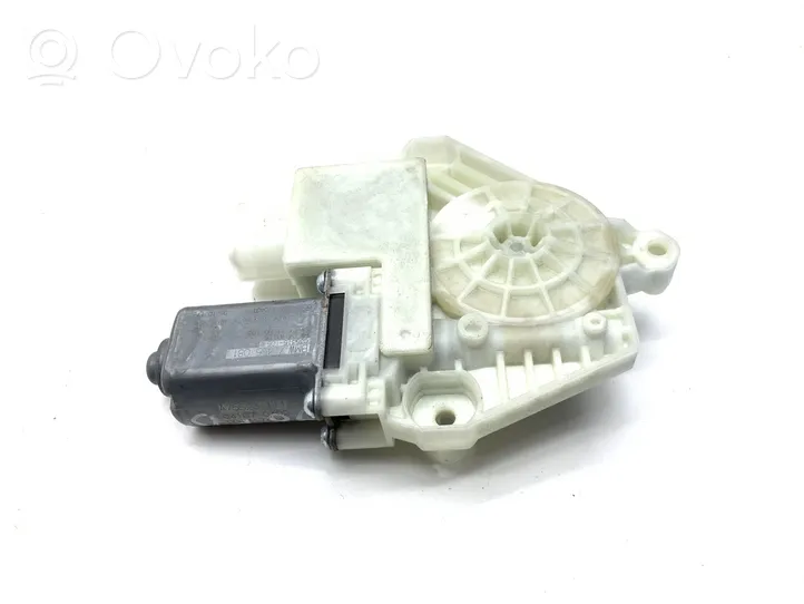 BMW 5 G30 G31 Motorino alzacristalli della portiera anteriore 7455081