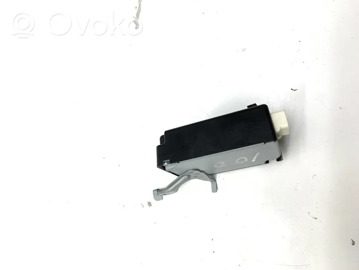 Toyota Prius (XW50) Keyless (KESSY) go control unit/module 897B047020