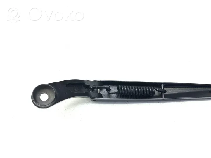 Toyota Prius (XW50) Front wiper blade arm 6292577