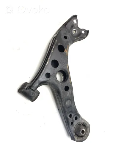 Toyota Prius (XW50) Front lower control arm/wishbone 