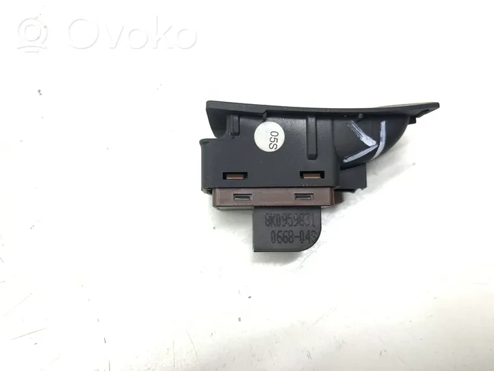 Audi A4 S4 B8 8K Bouton interrupteur ouverture du coffre 8K0959831