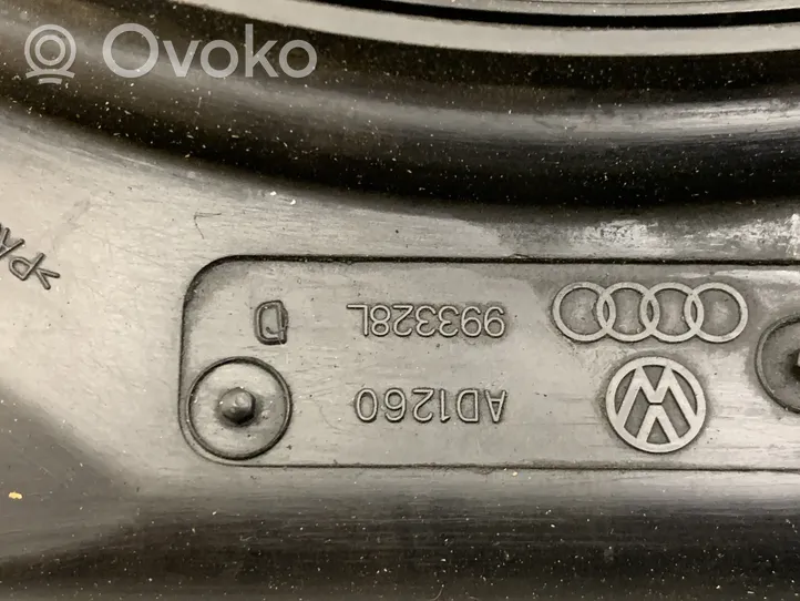 Audi A4 S4 B8 8K Jäähdyttimen jäähdytinpuhaltimen suojus M134956