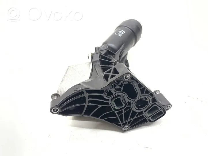 BMW 4 F32 F33 Support de filtre à huile 70568660