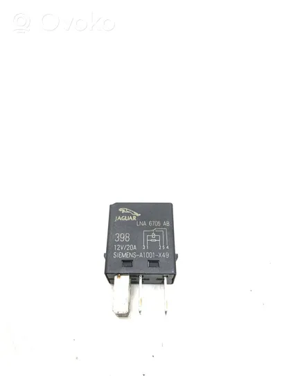 Jaguar XK8 - XKR Other relay LNA6705AB