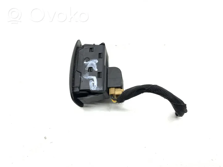 Volkswagen PASSAT B6 Seat memory switch 276309S