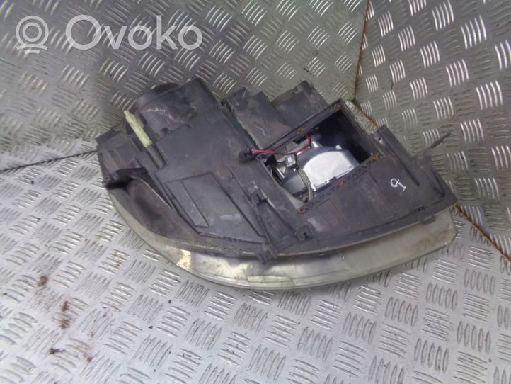 Citroen C5 Etu-/ajovalon valaisimen sarja 89901090