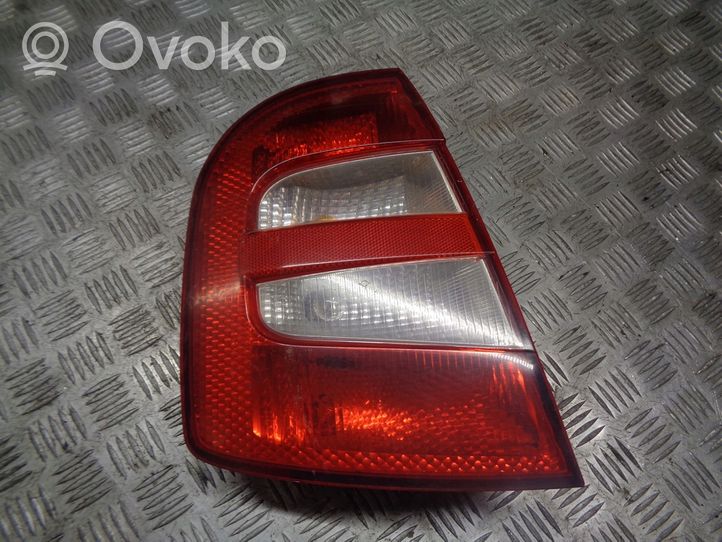 Skoda Fabia Mk1 (6Y) Lampy tylne / Komplet 6Y6945095B