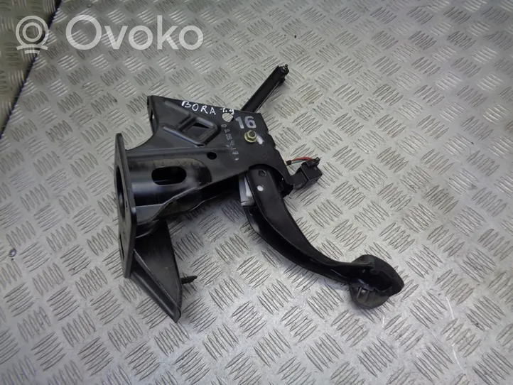 Volkswagen Golf IV Supporto del pedale dell’acceleratore 