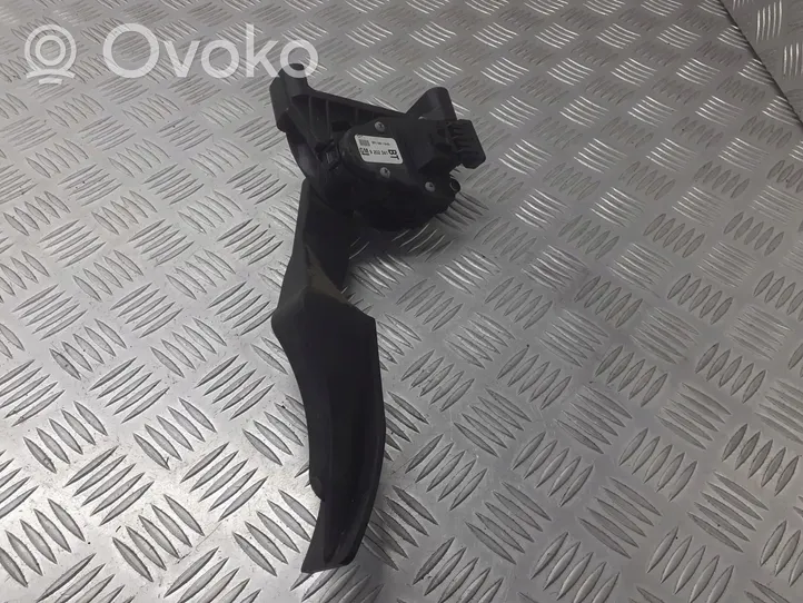 Opel Zafira B Accelerator throttle pedal 9202341