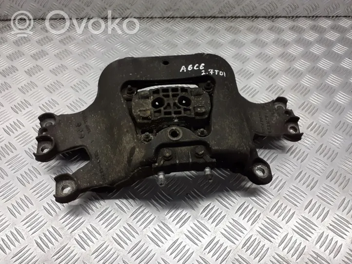 Audi A6 Allroad C6 Soporte de montaje de la caja de cambios 4F0399263L