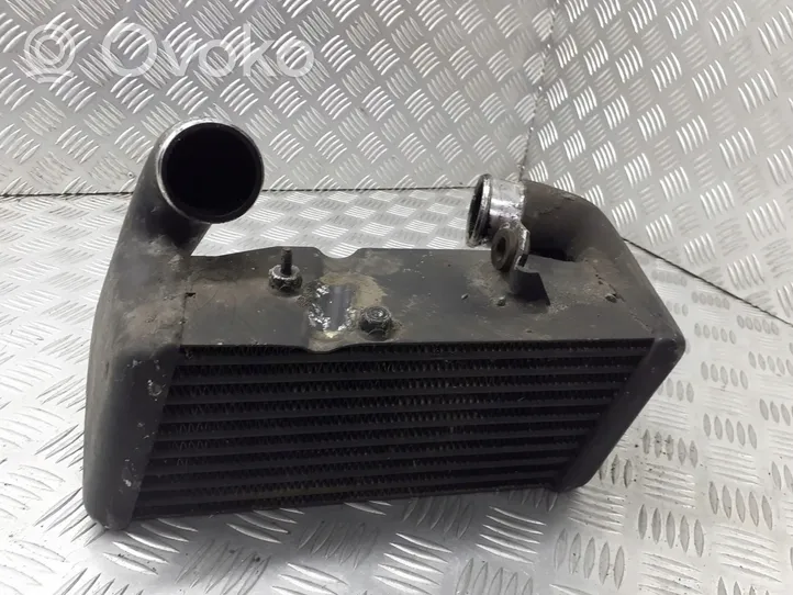 Audi 80 90 S2 B4 Starpdzesētāja radiators 028145805