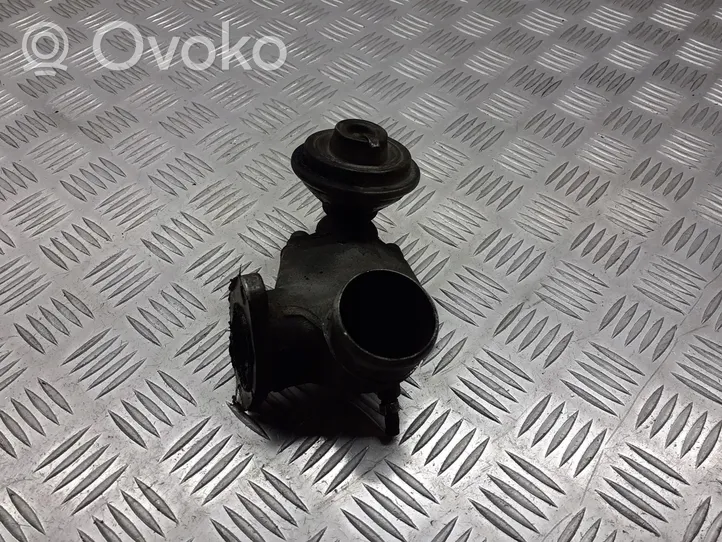 Audi 80 90 S2 B4 Valvola EGR 028131501B