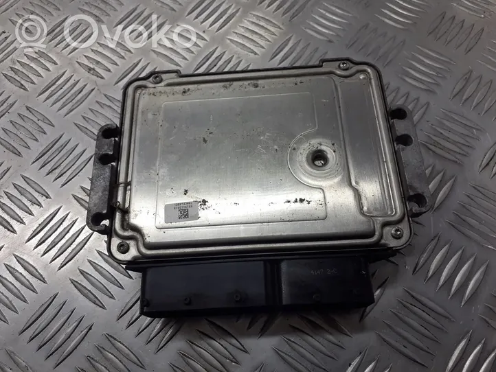 Alfa Romeo 147 Komputer / Sterownik ECU silnika 51806558