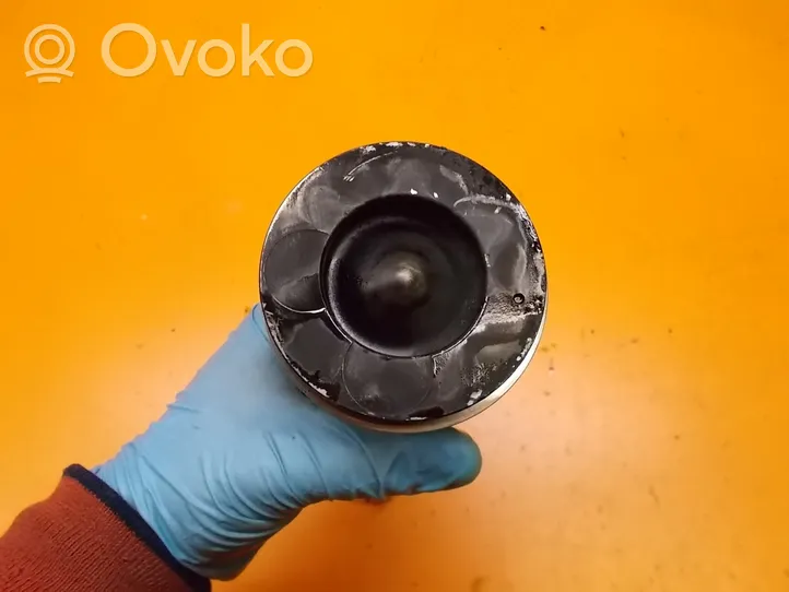 Chevrolet Epica Piston 