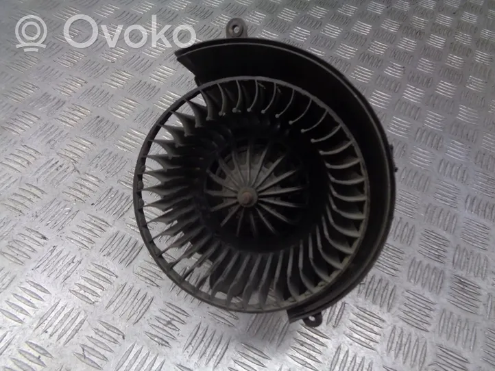 Opel Zafira A Moteur de ventilateur porte avant 9002249