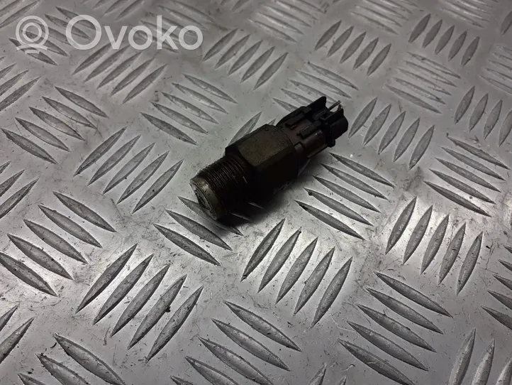 Opel Meriva A Fuel pressure regulator 