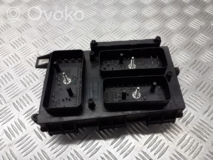 Opel Astra H Fuse box cover 13206750