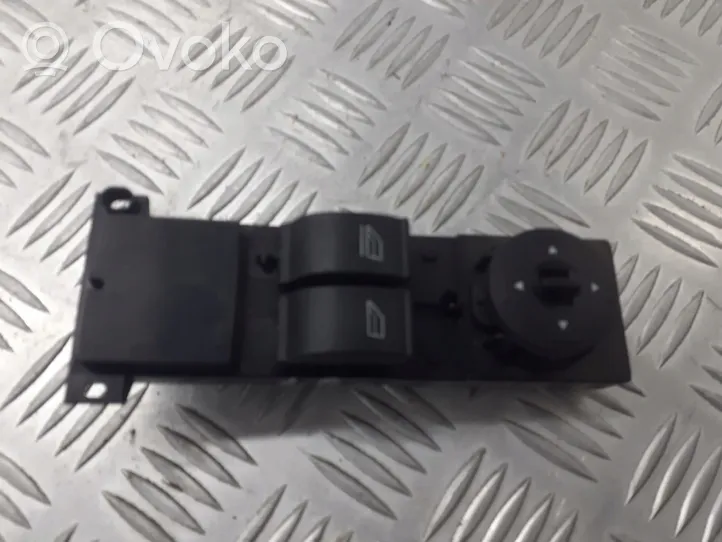 Ford Focus C-MAX Support bouton lève vitre porte avant 3M5T14529