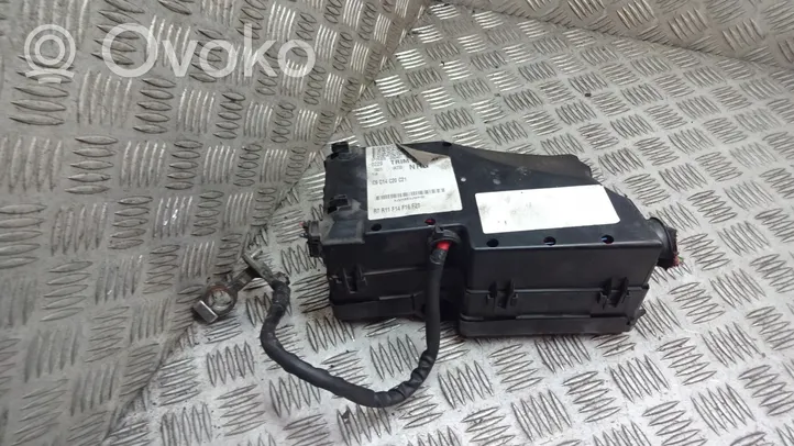 Ford Focus C-MAX Fuse box cover 