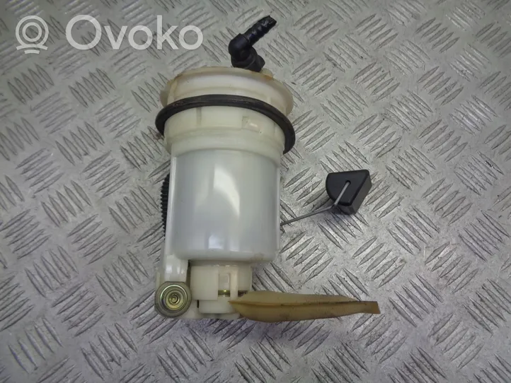 Toyota Corolla E120 E130 Mekaaninen polttoainepumppu 101961-7620