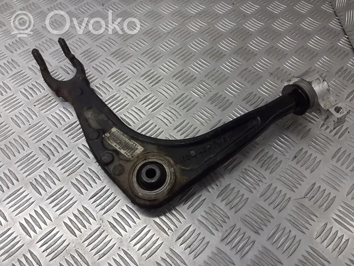 Peugeot 407 Triangle bras de suspension inférieur avant BRAK