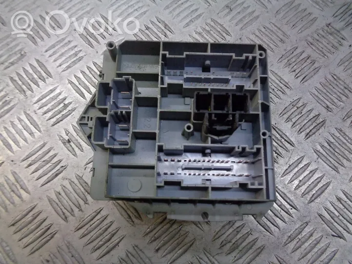 Fiat Punto (188) Coperchio scatola dei fusibili 46778440