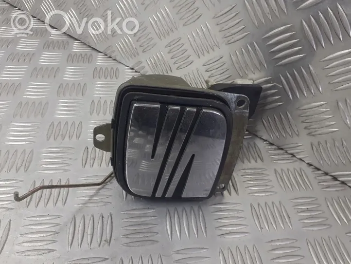 Seat Ibiza III (6L) Serrure de hayon 6L6827573