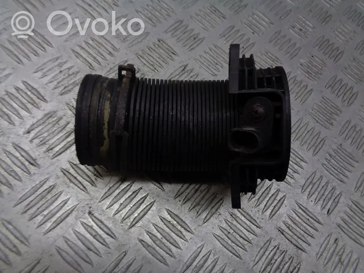 Volkswagen PASSAT B6 Intake air temperature sensor 068905379C