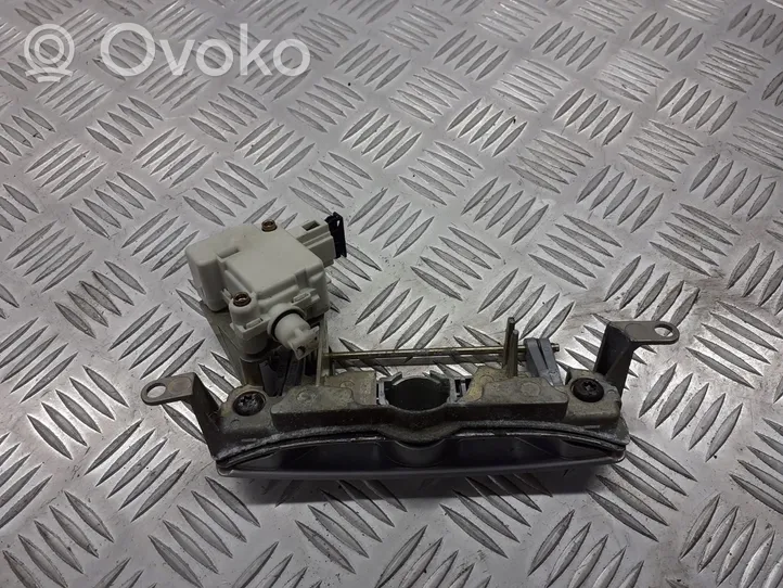 Volkswagen Polo IV 9N3 Interrupteur d'ouverture de coffre 6Q6827565B