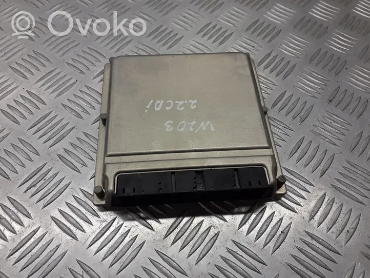 Mercedes-Benz C W203 Unité de commande, module ECU de moteur A0001535379