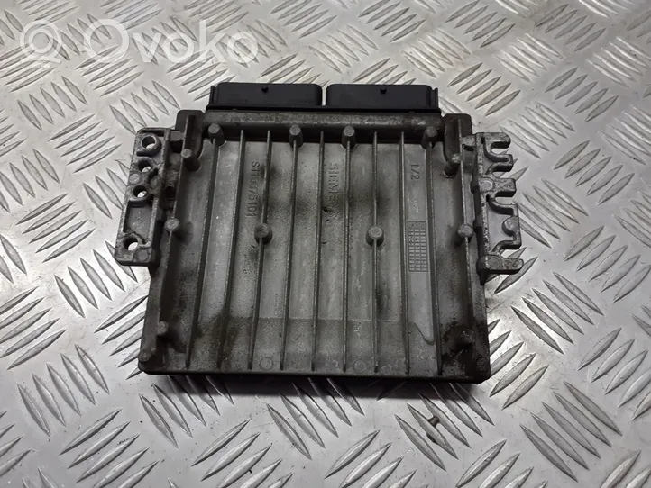 Renault Clio II Komputer / Sterownik ECU silnika 8200164240