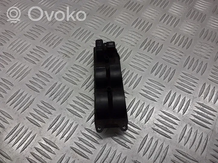 Toyota Avensis Verso Support bouton lève vitre porte avant 84802-05210-B0