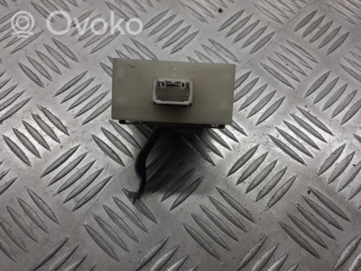 Toyota Avensis Verso Sliding door control unit/module 89741-05070