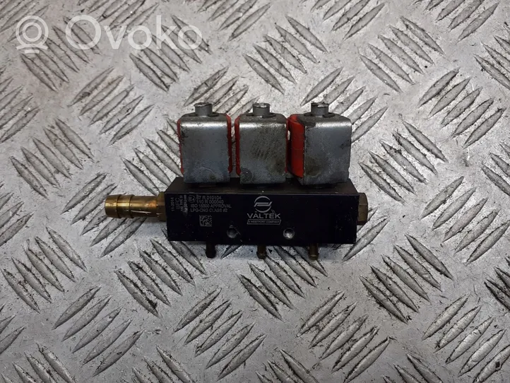 Volvo S60 LP gas injector 67R010104