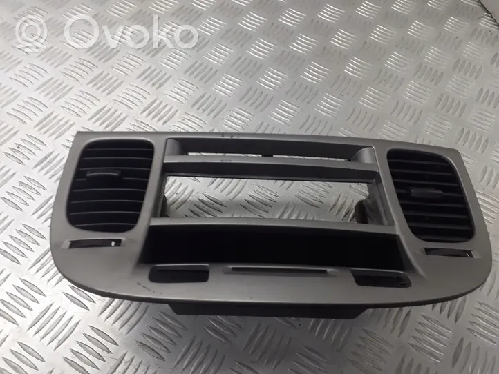 KIA Rio Garniture, panneau de grille d'aération latérale 1G847-24350