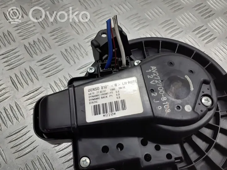 Toyota Auris 150 Etuoven puhaltimen moottori AV272700-8103