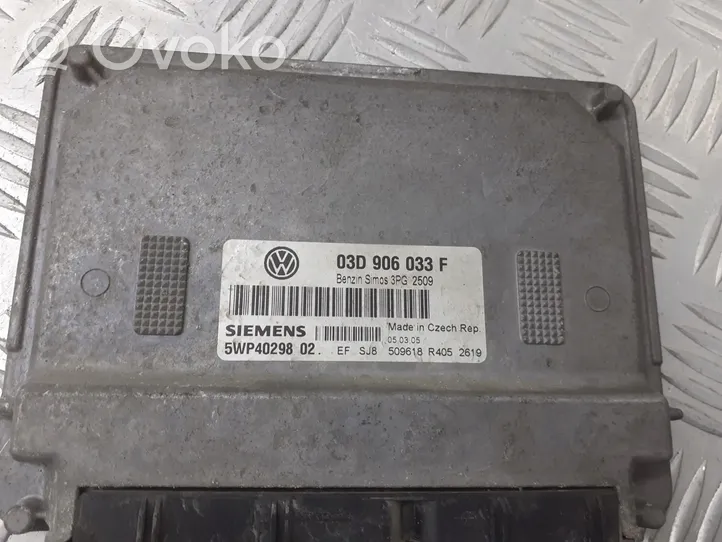 Volkswagen Polo IV 9N3 Unité de commande, module ECU de moteur 03D906033F